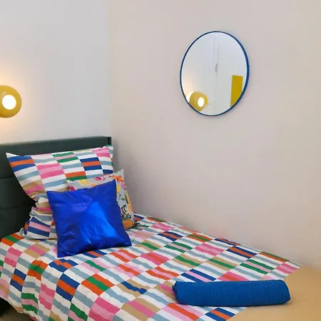 Blumenhof Hbf * دوسبرغ