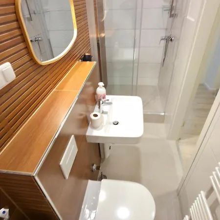 Blumenhof Hbf * دوسبرغ